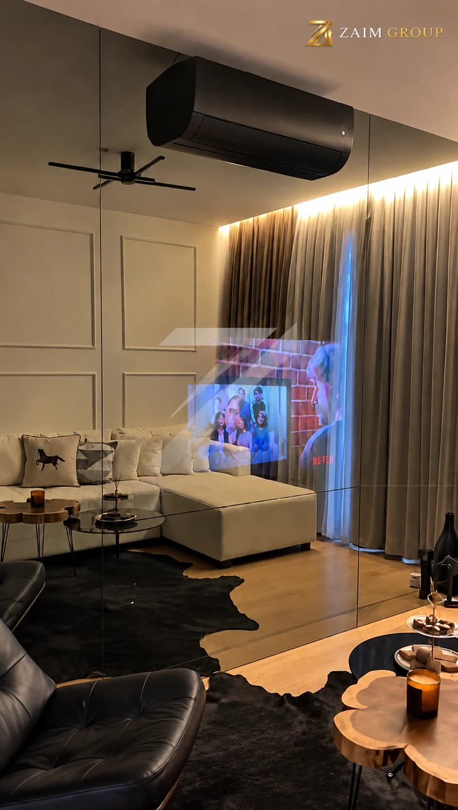 دیوار شیشه‌ای مشکی تلویزیون — ZAIM GROUP