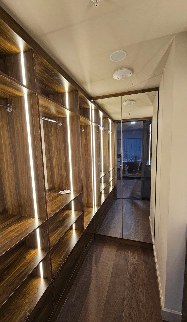 Custom Walk-In Closet Design & Installation